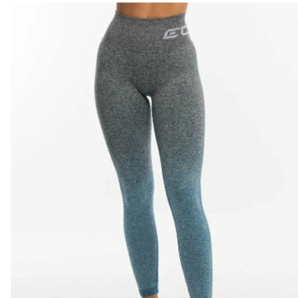 Echt arise scrunch ombré leggings